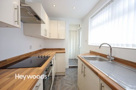 2 bed terraced house to rent in Clare Street, Basford, Stoke-on-trent - Photo 5