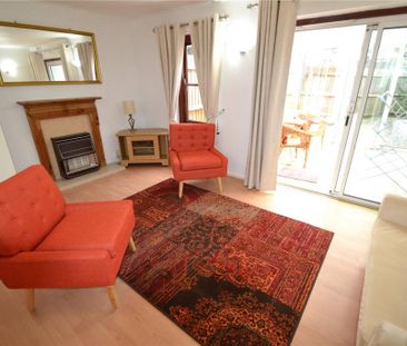 3 bedroom end of terrace house to rent - Photo 4