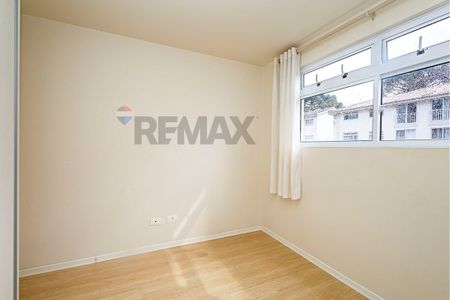 Apartamento com 3 quartos para locação com 1 vaga de garagem no Villagio Bergamo no CIC em Curitiba por R$ 2.290,00 - Photo 2