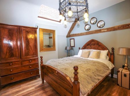 2 bedroom apartment to rent - Photo 3