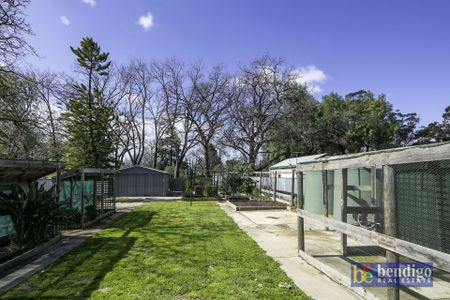 Charming Home Close to Bendigo CBD - Photo 2