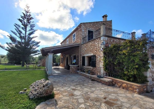 1188 Passeig Federico García Lorca, Manacor, Balearic Islands 07680