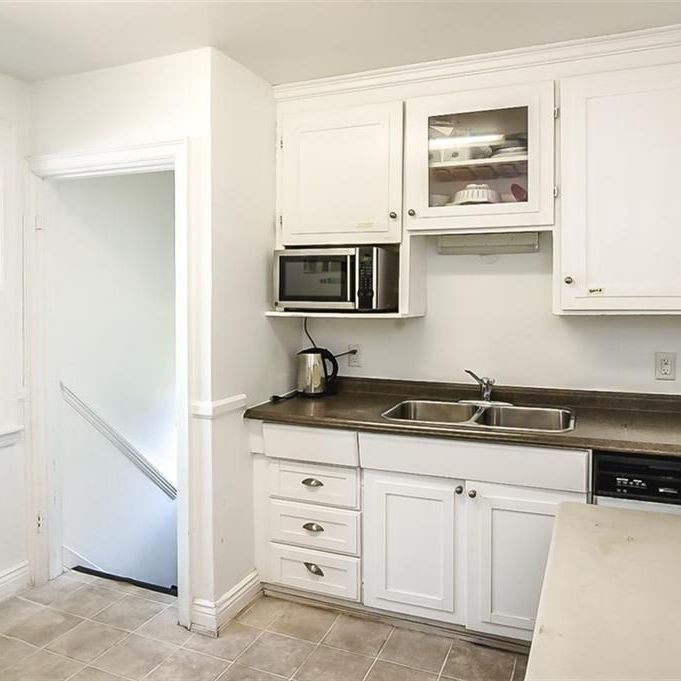 For Lease - 9 GARY Avenue, Hamilton, Ontario - Photo 1