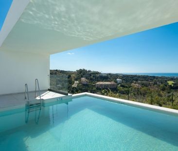 5 bedroom luxury Semidetached House for rent in Marbella, Andalusia - Photo 2