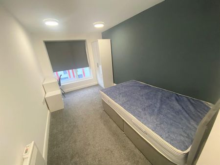 3 bedroom apartment to rent - Photo 5