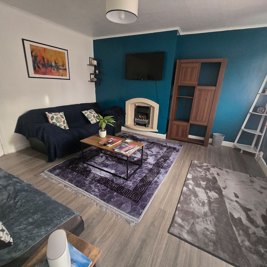 3 Bed Semi-Detached House, Manchester, M11 - Photo 1