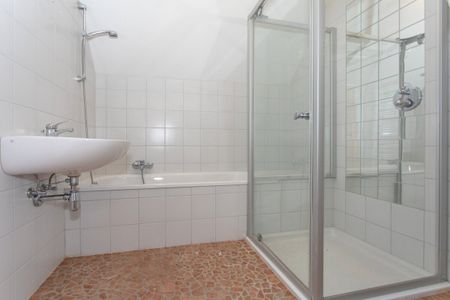 Modernes Wohnen in Gresten - 3 Zimmer Maisonette Wohnung mit Galerie Charakter - Photo 5