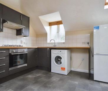 2 bedroom end of terrace house to rent - Photo 4