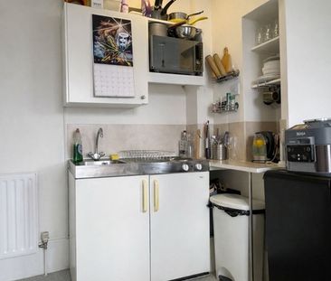 1 Bed Flat, Clapham Road, SW9 - Photo 2