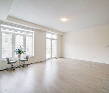 For Lease - 22 Thomas Hope Lane, Markham, Ontario - Photo 6