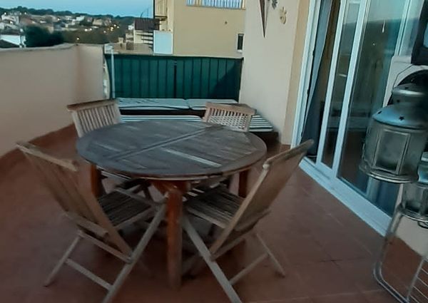 RENTED UNTIL MARCH 2025 – 2 bedroom apartment with roof terrace in Son Ferrer for rent