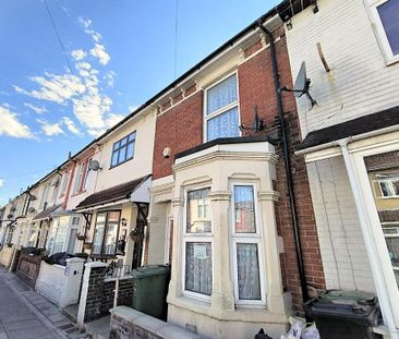 3 bedroom terraced house to rent - Photo 4