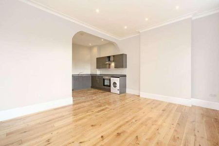 Chalk Farm Road, Chalk Farm, London, NW1 - Photo 4