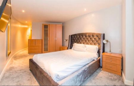 1 Bed Flat, Waterloo Street, LS10 - Photo 5