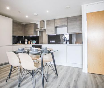 3 bedroom apartment to rent - Photo 2