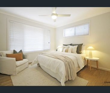 FOUR BEDROOM HOME ON LARGE BLOCK - GREAT LOCATION! - Photo 6