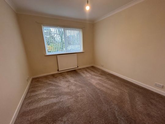 Queens Drive, Liverpool, L15 - Photo 1