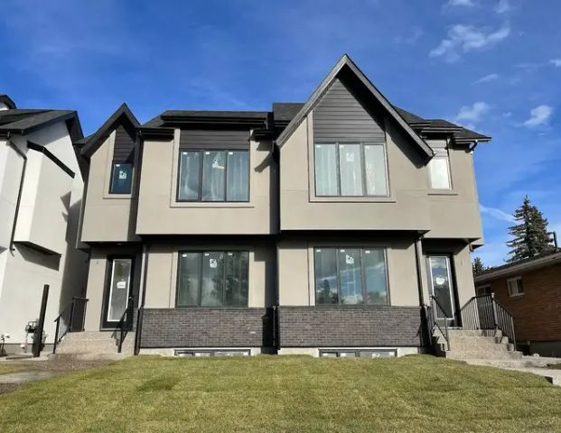 Brand New - Luxury House | 21 Ave NW, Calgary - Photo 1