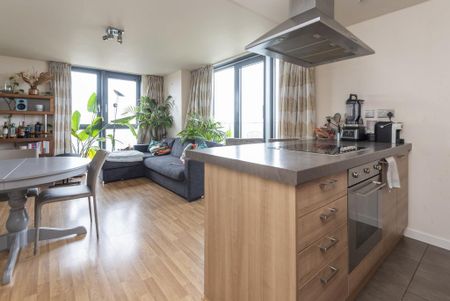 3 bedroom flat to rent - Photo 3