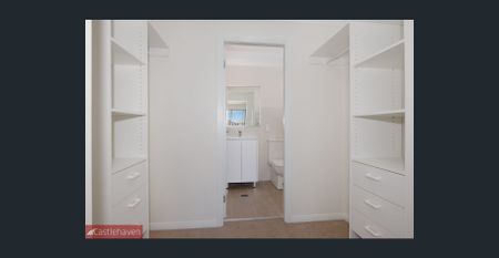 NEAR NEW - AND 5 BEDROOMS!! - Photo 3