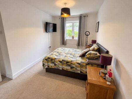 3 bedroom semi-detached house to rent - Photo 5