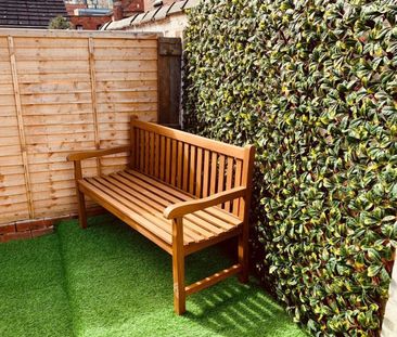 Hungate - Three Bed House Share - Photo 2