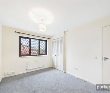 4 bedroom detached house to rent - Photo 4