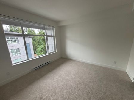Top Floor Condo at King & Crescent - Photo 4