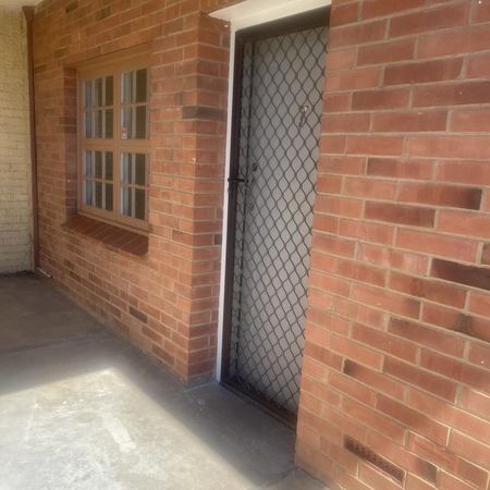 Ideally Located - Short Walk To The Beach! - Photo 4