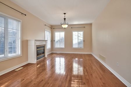 For Lease - 1030 Agram Drive, Oakville, Ontario - Photo 4