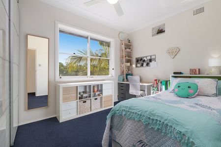 17 Winchester Avenue, Lindfield - Photo 4