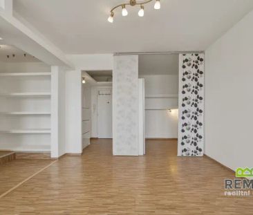 Pronájem bytu 1+kk 33 m - Photo 1