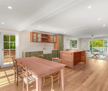 Charming Cottage Living in the Heart of Robertson - Photo 5