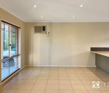 2/66 Lilac St, Ironbark - Photo 3