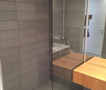 GREY LYNN: Surrey Crescent 2 Bedroom 2 Bathrooms and parking for two - Photo 4