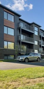 PROMO 1 mois gratuit! Beau 5 1/2 neuf ! Dispo maintenant; Huntingdon - Photo 3