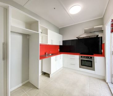 Welcome to 134a Riddiford Street. - Photo 6