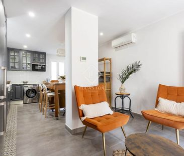 Barcelona, Catalonia 08012 - Photo 3