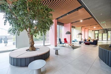 Portlands Court, London - Photo 5