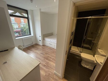 2 bedroom apartment to rent - Photo 4