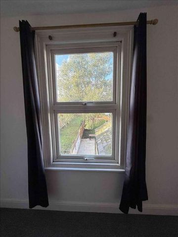 Whittington Road, London, London, N22 - Photo 2