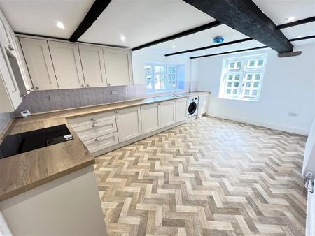 3 bedroom semi-detached house to rent - Photo 2