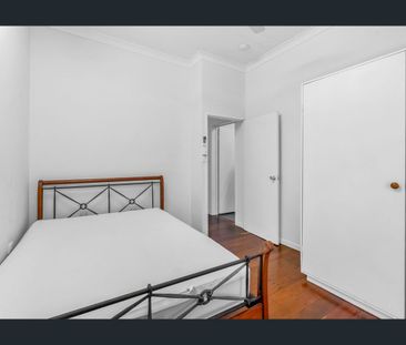 One Bedroom Apartment with Private Balcony in Boutique Complex - Photo 5