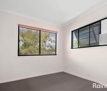 Your Toowong Retreat: Spacious, Modern & Conveniently Located! - Photo 1