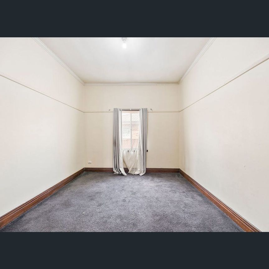 Embrace the Charm of Sought-After Ballarat North Living - Photo 1