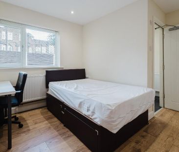 7 bedroom terraced house to rent - Photo 3