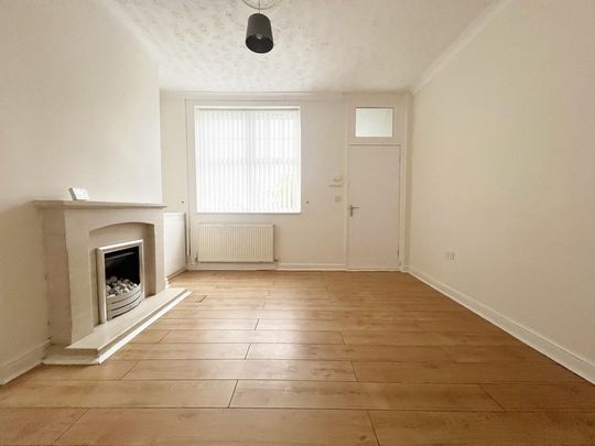 2 bedroom semi-detached house to rent - Photo 1