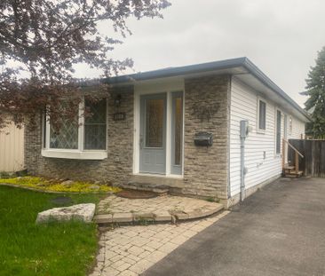 For Lease - 1300 Belair Crescent, Oshawa, Ontario - Photo 3