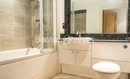 2 Bedroom flat to rent in Harbour Reach, Imperial Wharf, SW6 - Photo 4