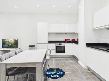 2 bedroom apartment to rent - Photo 4